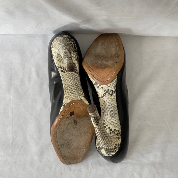 Dries Van Noten leather pump with snakeskin heel - Picture 4 of 7